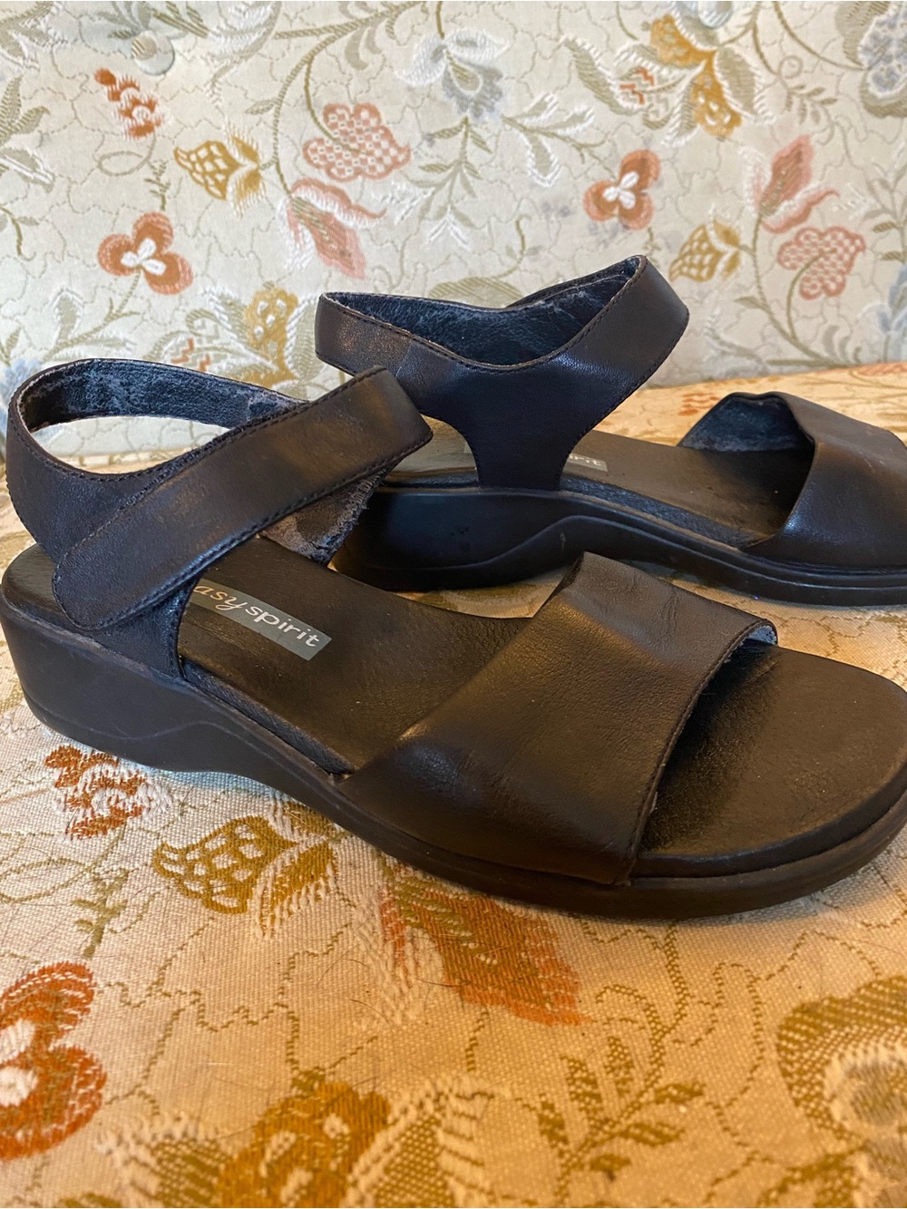 Easy Spirit Black Leather Velcro Strap Comfort Sandals- Size 6